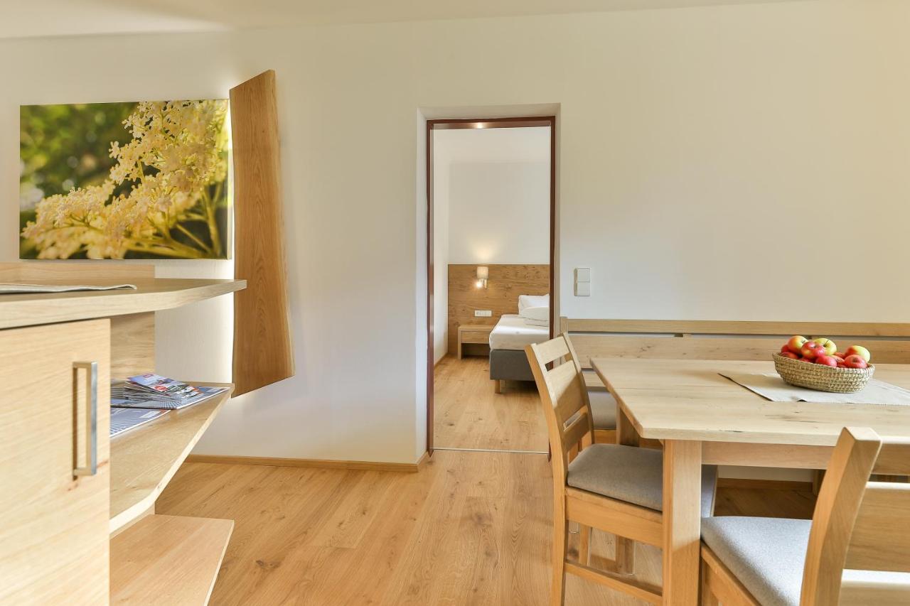Kronhofer - Apartments & Erlebnis-Imkerei Hermagor-Pressegger See Exteriér fotografie
